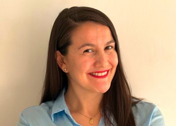 DEL RETO A LA OPORTUNIDAD: LA IA COMO CATALIZADOR DE LIDERAZGO INSTITUCIONAL EN CHILE