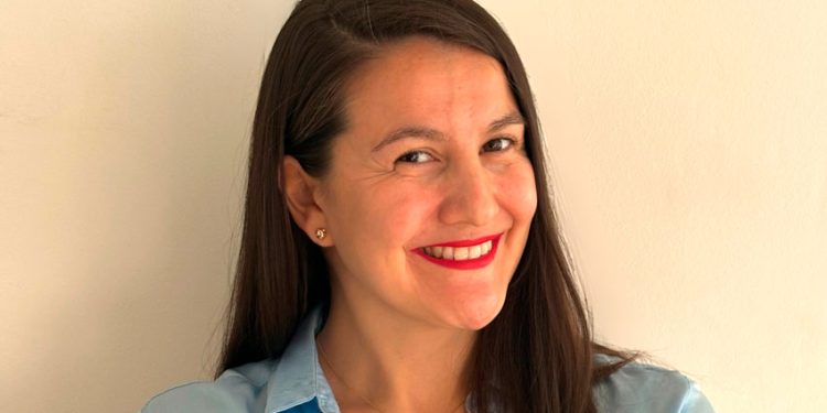 DEL RETO A LA OPORTUNIDAD: LA IA COMO CATALIZADOR DE LIDERAZGO INSTITUCIONAL EN CHILE