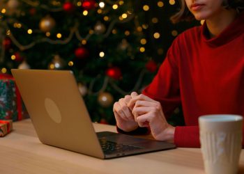 NAVIDAD Y COMERCIO ELECTRÓNICO: PROYECCIONES, TENDENCIAS Y CIBERSEGURIDAD