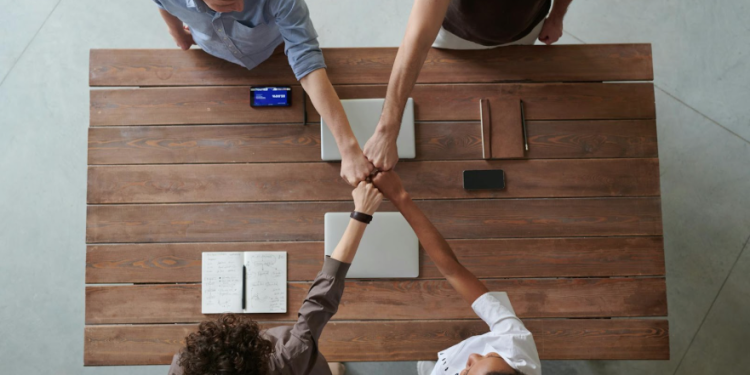 EL IMPACTO DE LA ALINEACIÓN DE EQUIPOS EN LOS RESULTADOS EMPRESARIALES