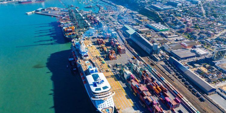 PUERTO SAN ANTONIO INICIA 2025 CON AUMENTO DE 17% EN LA TRANSFERENCIA DE TEU