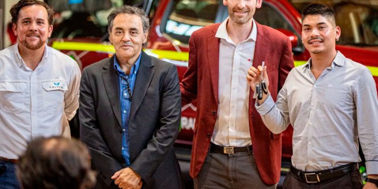ENTREGAN FLOTA DE CAMIONETAS ELÉCTRICAS 4X4 POR PRIMERA VEZ EN CHILE