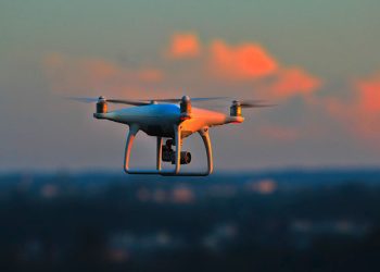 DRONES EN LA ÚLTIMA MILLA: LA TENDENCIA PARA ACORTAR TIEMPOS DE ENTREGA