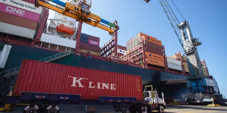 ITI REDUCE EN 50% TIEMPOS DE PERMANENCIA DE CAMIONES EN EL PUERTO PARA CARGAS BOLIVIANAS