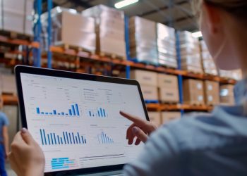 ¿CÓMO INICIAR CON IA EN EL MUNDO LOGÍSTICO?