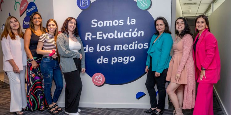 TERCERA VERSIÓN DE SHE COMMERCE: UN ESPACIO EXCLUSIVO PARA MUJERES EMPRENDEDORAS