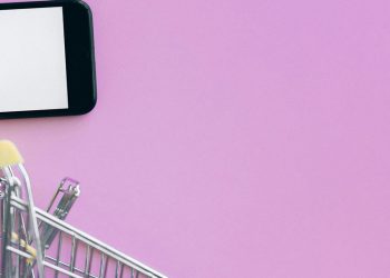 3 DE CADA 5 CHILENOS COMPRA DESDE SU CELULAR