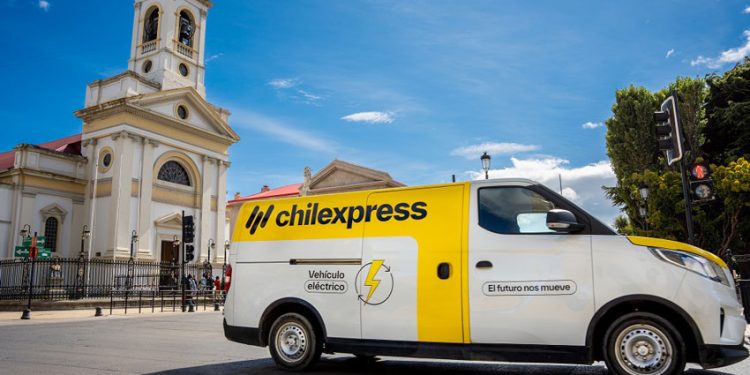 CHILEXPRESS OBTIENE DOBLE CERTIFICACIÓN HUELLACHILE Y REFUERZA SU COMPROMISO CON UNA LOGÍSTICA MÁS SOSTENIBLE