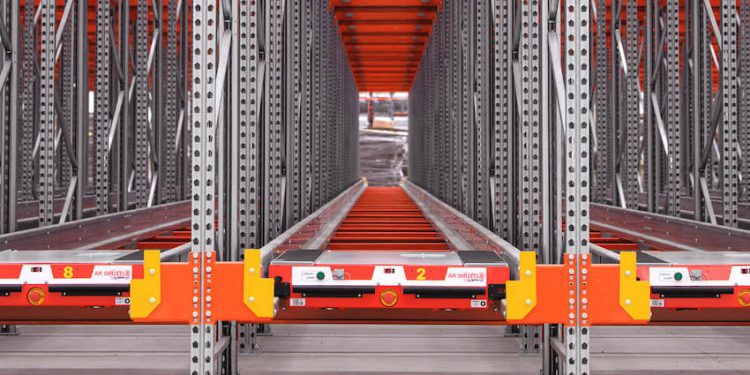 AR RACKING Y PM STEELE® ELEVAN EL ALMACÉN DE NATURASOL