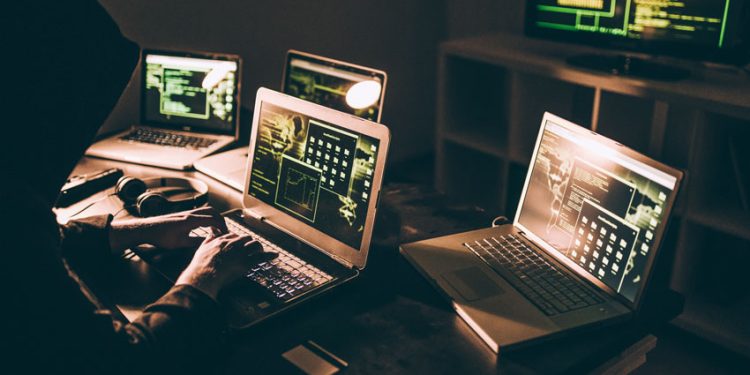 CIBERDELINCUENTES ADOPTAN IA AGÉNTICA PARA LANZAR ATAQUES AUTÓNOMOS Y ADAPTATIVOS EN 2025