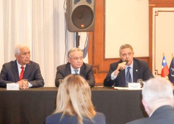 COLOQUIO DE LA LIGA MARÍTIMA DE CHILE ANALIZÓ AVANCES DEL PROYECTO PUERTO EXTERIOR DE SAN ANTONIO Y SU INTEGRACIÓN CON LA CIUDAD