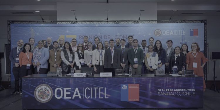 INTERNET SOCIETY IMPULSA DESDE CHILE SU META DE CONECTAR A 100 COMUNIDADES EN AMÉRICA LATINA HACIA 2030