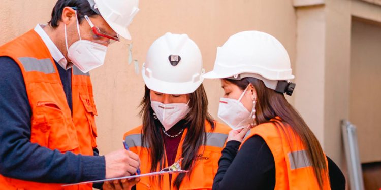 LOS NUEVOS PERFILES QUE REQUIEREN DE UNA CERTIFICACIÓN DE COMPETENCIAS LABORALES