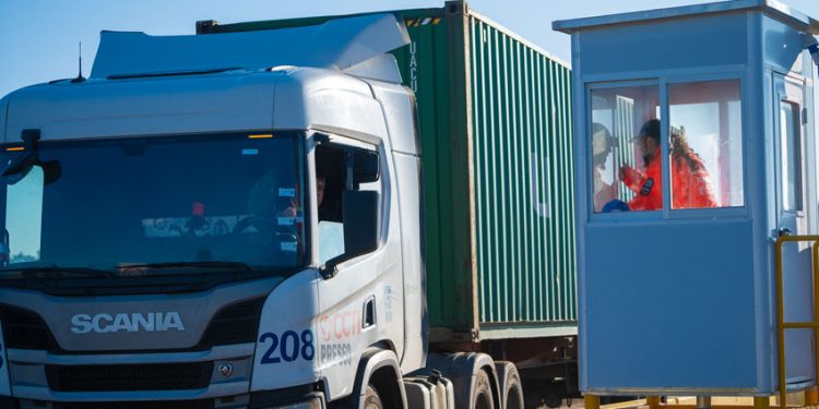 COMIENZA NUEVA FASE EN EL USO DEL REGULADOR ALTO SAN ANTONIO TRÁNSITO PARA CARGAS CONTENERIZADAS FULL DE EXPORTACIÓN EN PUERTO SAN ANTONIO