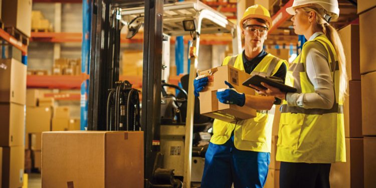 ¿EL LOGÍSTICO ES EL MEJOR COMPAÑERO?: EL ROL INVISIBLE QUE SOSTIENE LA ESTRATEGIA Y CONECTA A LA ORGANIZACIÓN