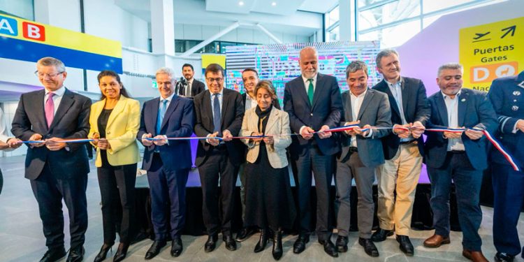 AEROPUERTO DE SANTIAGO INAUGURA ETAPA FINAL DE LA REMODELACIÓN Y AMPLIACIÓN DEL TERMINAL NACIONAL