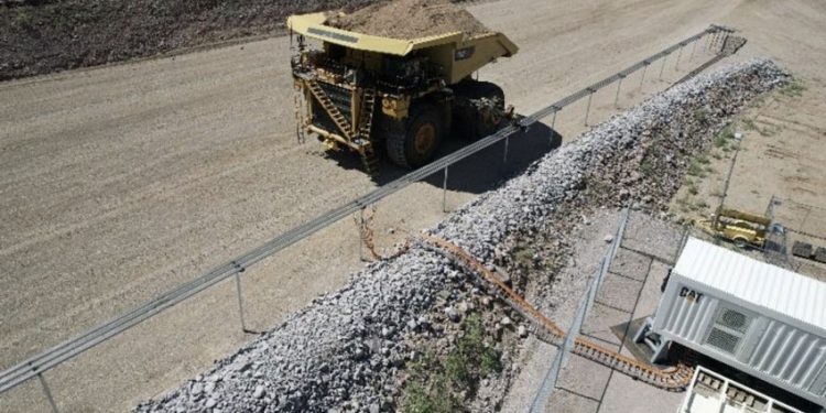 CODELCO PROBARÁ INNOVADOR SISTEMA DE CATERPILLAR PARA ELECTRIFICACIÓN DE CAMIONES Y REDUCIR EMISIONES HASTA 70%