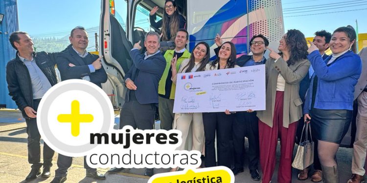MÁS MUJERES CONDUCTORAS EN LOGÍSTICA: UNA RESPUESTA ESTRATÉGICA A LA ESCASEZ DE CONDUCTORES