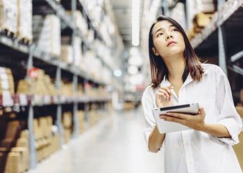 COLABORADORES EN RRSS CORPORATIVAS: ENTRE EL EMPODERAMIENTO Y EL RIESGO INSTITUCIONAL