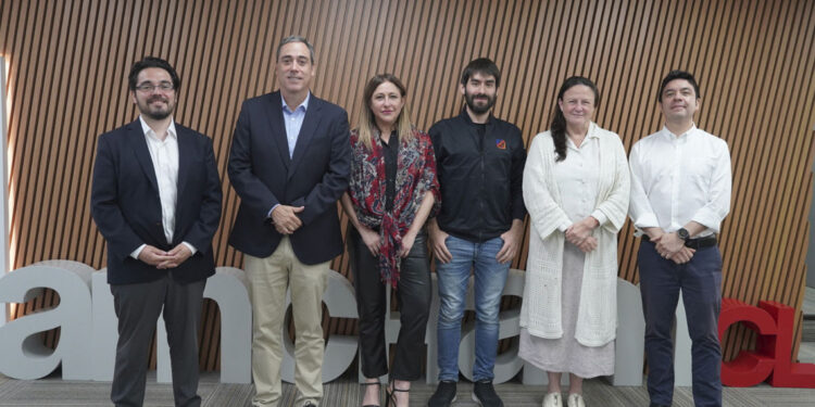 DE LA EXPERIMENTACIÓN A LA INNOVACIÓN: KLOG EXPONE EN AMCHAM CHILE SU ENFOQUE PARA TRANSFORMAR EQUIPOS Y PROCESOS