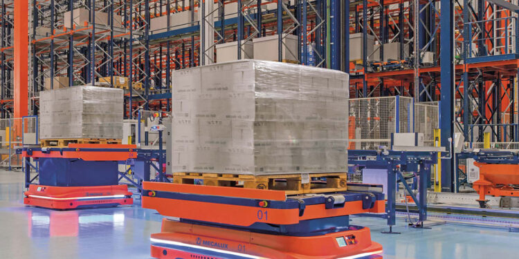 UN NUEVO ESTUDIO DEL MIT Y MECALUX REVELA QUE LA IA YA ESTÁ INTEGRADA EN EL 60% DE LOS ALMACENES, TRANSFORMANDO LA PRODUCTIVIDAD Y LOS MODELOS DE TRABAJO EN TODO EL MUNDO