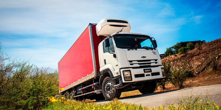 CHEVROLET LANZÓ SU NUEVA LÍNEA DE CAMIONES EURO VI CON ONSTAR NEGOCIOS