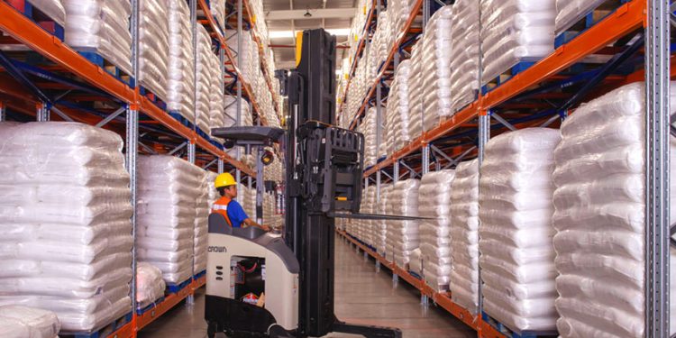 AR RACKING Y PM STEELE® AMPLÍAN ALMACÉN DE TELCH