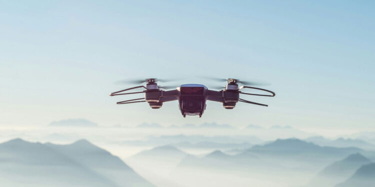 “DESDE LA ENTREGA DE PAQUETES, APOYO OPERATIVO, MEJORA EN SEGURIDAD Y CONTROL EN INVENTARIO”: LA REVOLUCIÓN AÉREA QUE TRAE EL USO DE DRONES