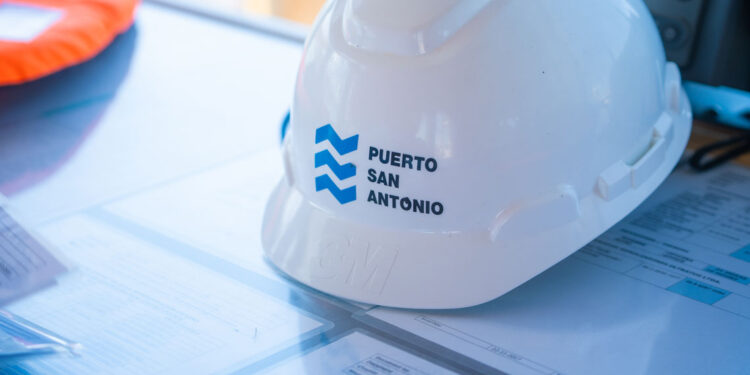 PUERTO SAN ANTONIO REGISTRA ALZA DE 15% EN MOVIMIENTO DE CONTENEDORES Y MARCA RÉCORD ANUAL EN OCTUBRE EN EL TOTAL DE CARGA