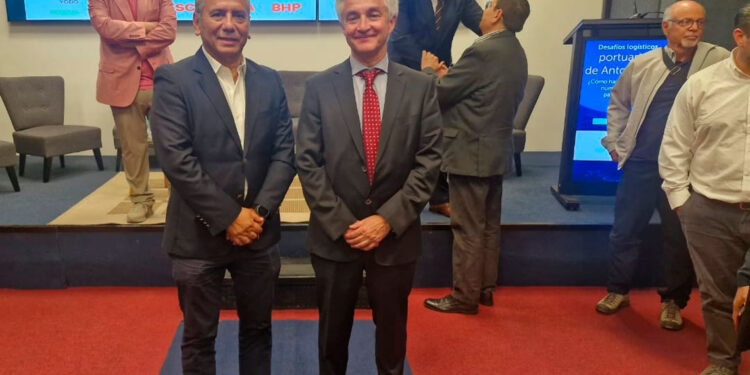 PUERTO ANTOFAGASTA PARTICIPÓ CON ÉXITO EN SEMINARIO SOBRE DESAFÍOS PORTUARIOS EN LA REGIÓN