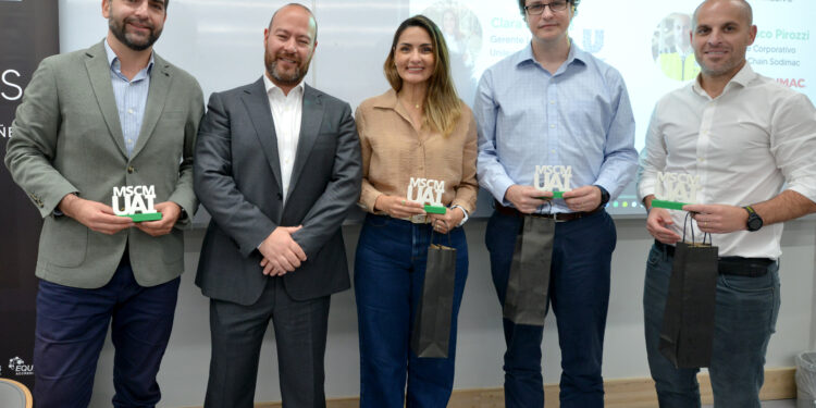 CON CHARLA MAGISTRAL, MAGISTER EN SCM DE LA UAI CONCLUYE SU CICLO DE ACTIVIDADES “THINKING GLOBAL, ACTING LOCAL 2025”