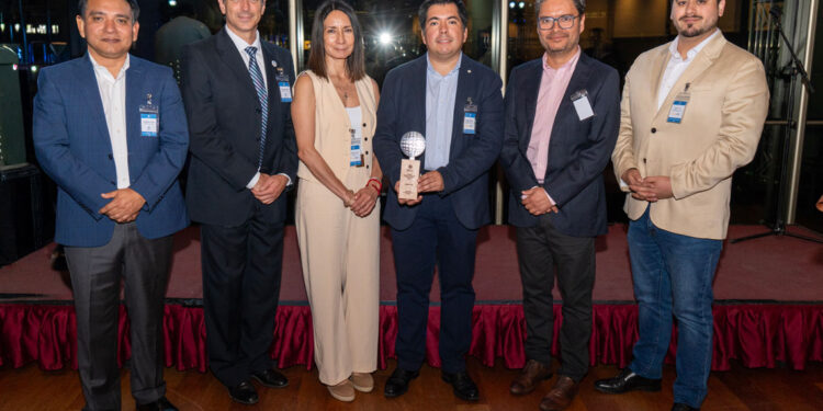 ALOG CHILE CIERRA 2025 JUNTO A SUS SOCIOS Y A LAS PRINCIPALES PERSONALIDADES DEL SECTOR LOGÍSTICO NACIONAL