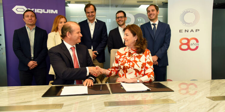 PARA ALMACENAR COMBUSTIBLE: ENAP POTENCIA SU NEGOCIO LOGÍSTICO Y FIRMA CONTRATO CON OXIQUIM