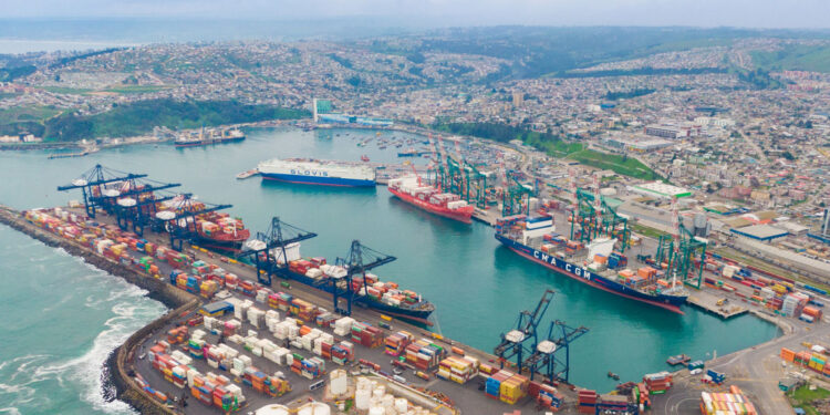 PUERTO SAN ANTONIO CERRÓ 2025 CON CRECIMIENTO EN LA TRANSFERENCIA DE CARGA