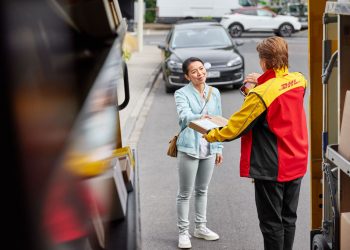 LA LOGÍSTICA INVERSA PASA DE SER UN CENTRO DE COSTOS A UNA VENTAJA COMPETITIVA: DATOS DE DHL LO DEMUESTRAN