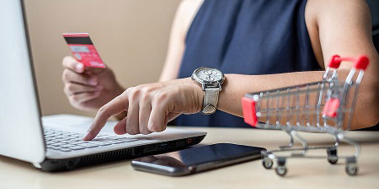 EL E-COMMERCE MUESTRA UN REPUNTE EN CHILE: ENVÍOS AUMENTARON APROXIMADAMENTE UN 32% DURANTE LA TEMPORADA ALTA DE 2025