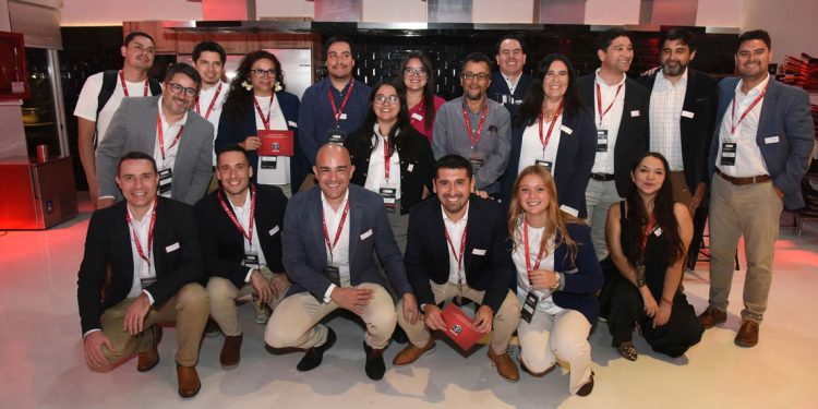 AR RACKING CHILE CUMPLE 15 AÑOS Y SUPERA LOS 2 MILLONES DE POSICIONES