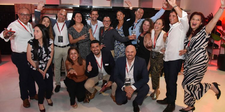 AR RACKING CHILE CUMPLE 15 AÑOS Y SUPERA LOS 2 MILLONES DE POSICIONES