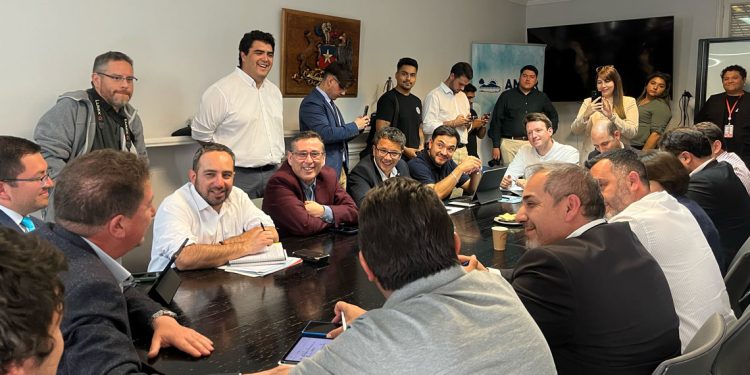 FUTURO MINISTRO DE OBRAS PÚBLICAS, MARTÍN ARRAU: “NUESTRA MÁXIMA PRIORIDAD SERÁ REPONER LOS CONTRATOS GLOBALES QUE HOY ESTÁN SIN SERVICIO”