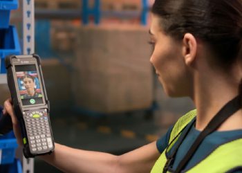 5 CLAVES PARA MEJORAR LA TRAZABILIDAD EN MANUFACTURA Y AUMENTAR LA EFICIENCIA OPERATIVA TRANSFORMA TU OPERACIÓN CON VISIBILIDAD TOTAL Y CONTROL EN TIEMPO REAL