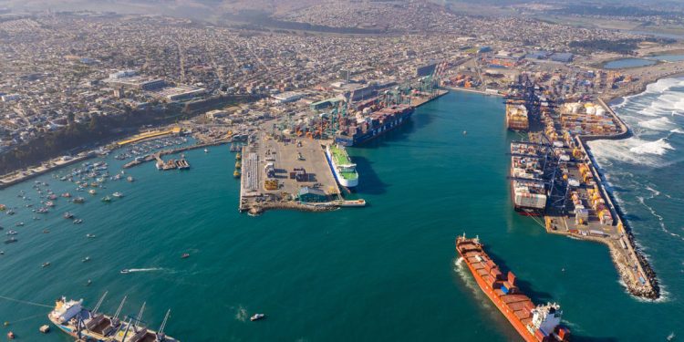 PUCV, COLSA, CORFO Y PUERTO SAN ANTONIO ALISTAN EL CONGRESO INTERNACIONAL DE LOGÍSTICA PORTUARIA 2026