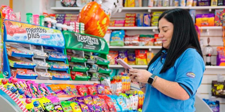 ARCOR, A TRAVÉS DE TOKIN, FORTALECE EL CRECIMIENTO Y LA DIGITALIZACIÓN EN ALMACENES, KIOSCOS Y AUTOSERVICIOS DE TODO EL PAÍS