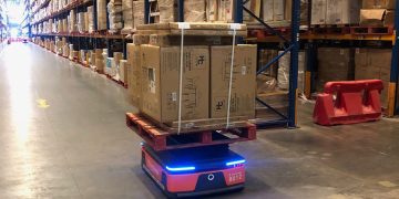¿QUÉ NECESITA SABER EL RETAIL PARA AUTOMATIZAR LAS OPERACIONES DE SU CENTRO DE DISTRIBUCIÓN Y NO MORIR EN EL INTENTO?