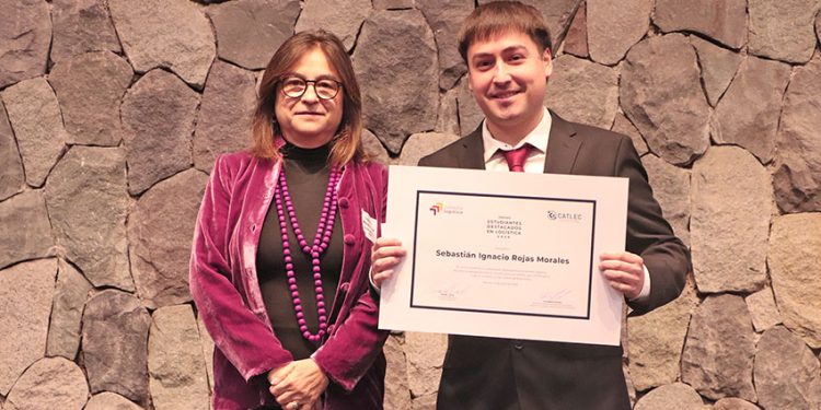 PREMIO DESTACA A UNA NUEVA GENERACIÓN DE TALENTOS PARA LA LOGÍSTICA CHILENA