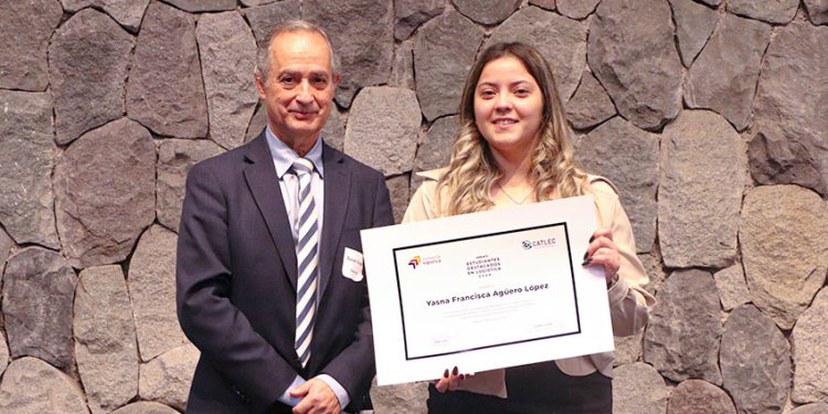 PREMIO DESTACA A UNA NUEVA GENERACIÓN DE TALENTOS PARA LA LOGÍSTICA CHILENA