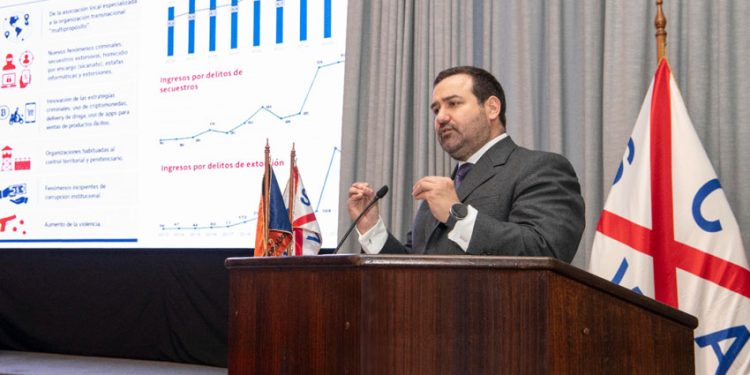 EXPERTOS PLANTEAN MAYOR COORDINACIÓN PÚBLICO-PRIVADA ANTE AVANCE DEL CRIMEN ORGANIZADO EN LA CADENA LOGÍSTICA