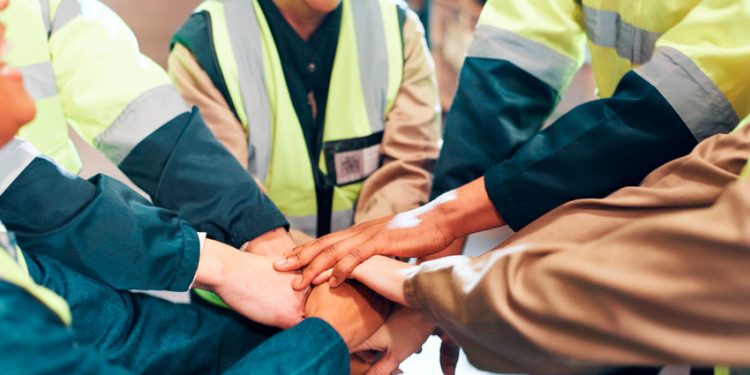 GESTIÓN DE PERSONAS EN OPERACIÓN: CUANDO LA PLANIFICACIÓN SE ENFRENTA AL TERRENO