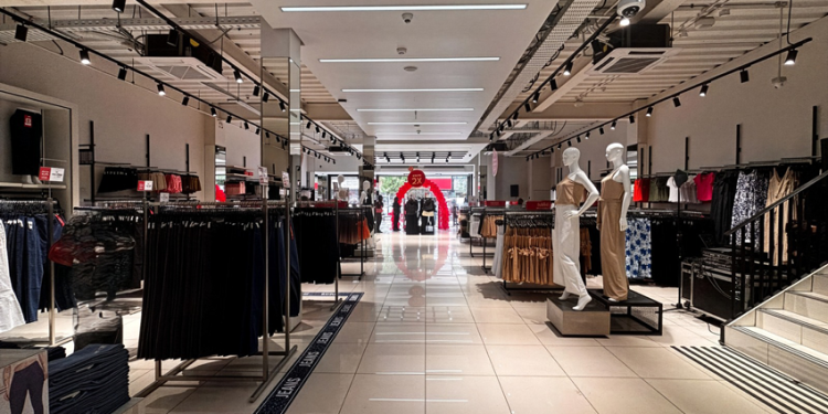 FASHION’S PARK: LA LOGÍSTICA QUE IMPULSA EL CRECIMIENTO DE UNA MARCA CON PRESENCIA EN TODO CHILE