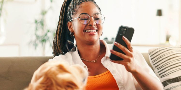 CYBERDAY CHILE: EL 80% DE LOS USUARIOS ABRE TODOS LOS MENSAJES Y LA IA CONVERSACIONAL REDEFINE LAS COMPRAS