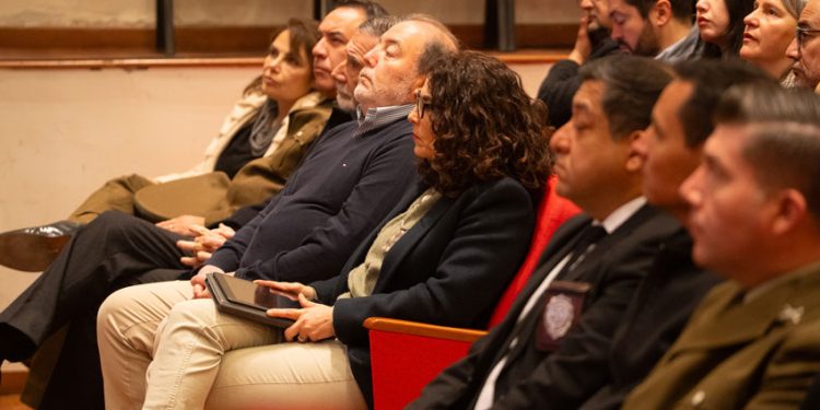 LA ARMADA Y PUERTO SAN ANTONIO REFUERZAN GESTIÓN DE EMERGENCIAS PORTUARIAS EN SEMINARIO QUE CONVOCÓ A EXPERTOS Y AUTORIDADES